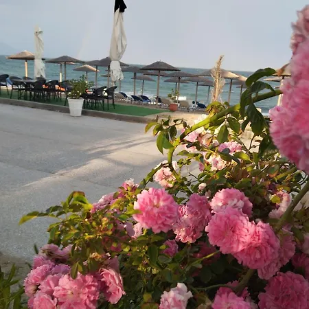 Bella Vista * Nea Vrasna